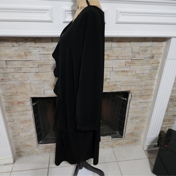 ELOQUII Black‎ Ruffle-Front Shift Dress - Plus size 28 - Picture 5 of 10